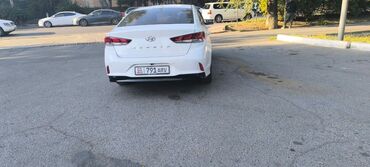 hyundai 555: Hyundai Sonata: 2018 г., 2 л, Автомат, Газ, Седан