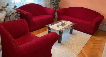 Posteljina: Prekrivači za trosed i dve fotelje
Cena 4500 dinara — 8