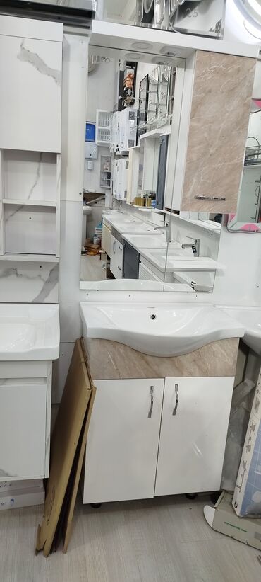 Hamam üçün lavabo mebeli dəsti - Aşağı şkaf: iki qapılı, parlaq ağ ön