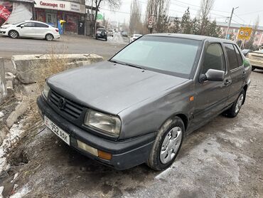 Volkswagen: Volkswagen Vento: 1.8 л, Механика, Бензин, Седан