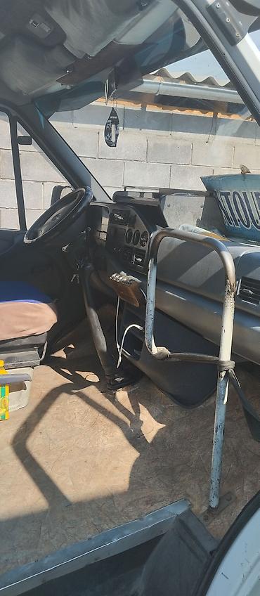 transporter multivan: Mercedes-Benz Спринтер: 2001 г., 2.9 л, Бус — 4