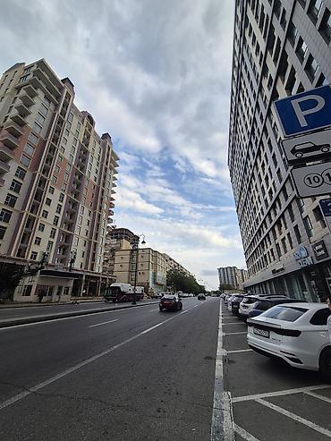 studio mənzil: Panorama park Gence pr Ahmedli 3 otdağ Deniz menzereli 2-ci mertebe — 4