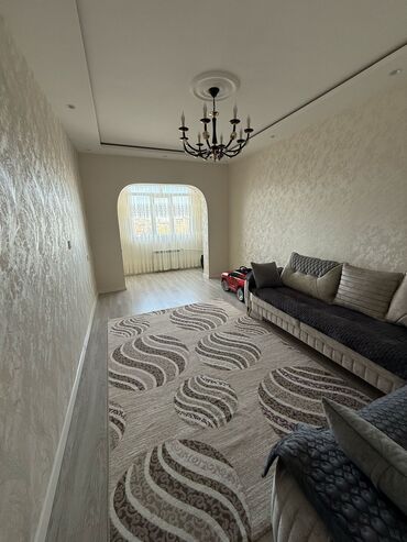 Köhnə tikili: Bakı, Bakıxanov qəs., 3 otaqlı, Köhnə tikili, m. Neftçilər, 80 kv. m — 2