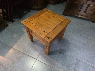 Stilski klub stolovi: Stocic u odlicnom stanju. Duzina 58 cm Sirina 58cm Visina 53 cm — 8