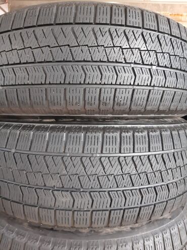 Шины: Шины 215 / 60 / R 17, Зима, Б/у, Комплект, Япония, Bridgestone