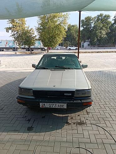 авто ярис: Nissan Bluebird: 1989 г., Механика, Хэтчбэк — 4