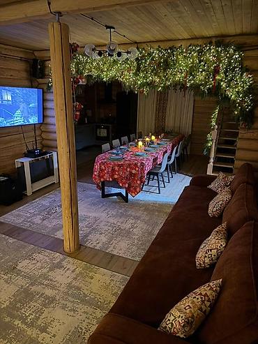 Посуточная аренда домов: Уютный деревянный дом для отдыха с большим общим пространством и — 4