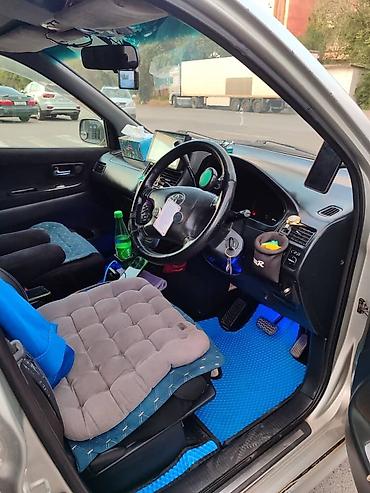 Toyota: Toyota Gaia: 2002 г., 2 л, Автомат, Бензин, Минивэн — 15