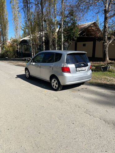 Honda: Honda Fit: 2002 г., 1.5 л, Вариатор, Бензин, Хэтчбэк