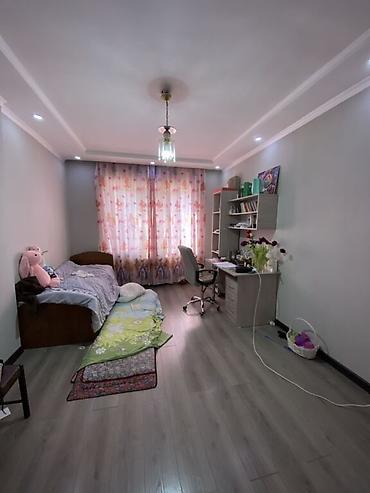 Продажа коттеджей и домов: Продаётся 2‑х этажный дом Локация: Ак-Орго ж/м Характеристики: - — 5