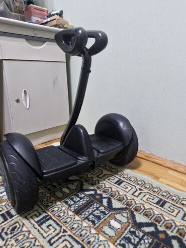 купить зарядное устройство для гироскутера: Продаю гироскутер Цвет — чёрный, в отличном состоянии. Пользовалась