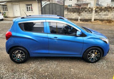 Chevrolet: Chevrolet Spark: 2017 г., 1 л, Автомат, Бензин, Хэтчбэк — 3