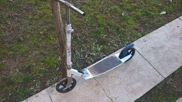 Trotineti, skejtbordovi i hoverbordovi: Korisceni ID Oglasa: # Prijavi Informacije Slanje Brzom postom ide na — 7