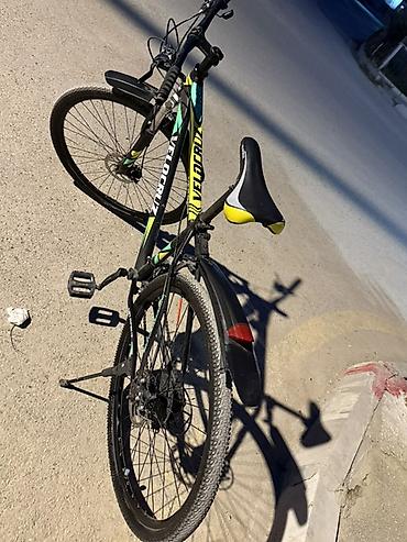 Şəhər velosipedləri: Velocruz hibrid/MTB tipli velosiped Xüsusiyyətlər: - Korpus: yüngül — 4