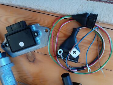 Солнечные панели: Bu elektronik alışdırma modulu nəqliyyat vasitələrinin alışdırma