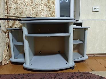 study table: Тумба и подставка для телевизора, Б/у, Напольная, ЛДСП, Самовывоз, цвет - Серый — 1