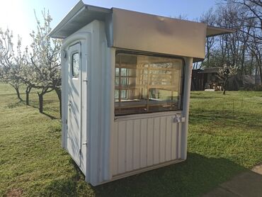 Garaže: Veoma dobar, opremljen kiosk 2x2m, od poliestera, ali mnogo debljeg — 4