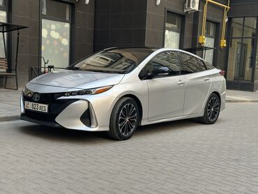 Toyota: Toyota Prius: 2017 г., 1.8 л, Автомат, Электромобиль, Седан