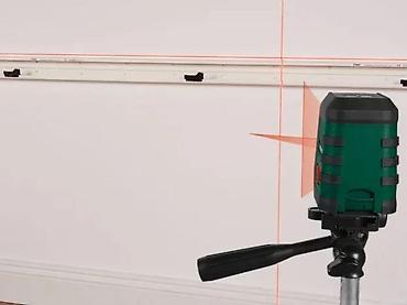 Laserski daljinomeri: PARKSIDE laserski nivelator sa aluminijumskim stativom Opis: - — 8