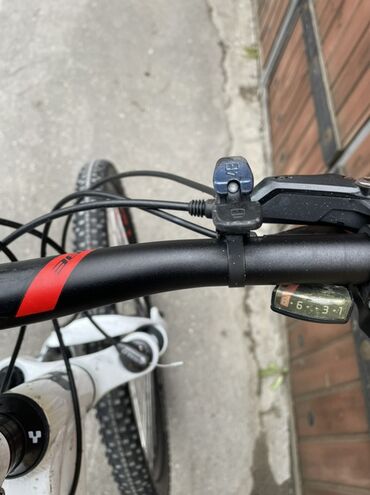 İdman velosipedləri: Dağ velosipedi Cube, 29", sürətlərin sayı: 1 — 6