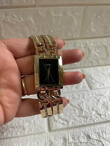 Ručni satovi: GUESS ženski ručni sat – pravougaono kućište i ukrasna narukvica sa — 11