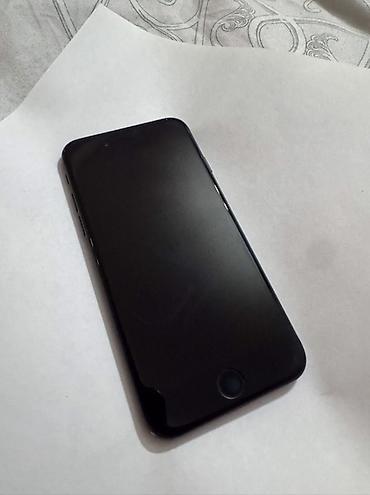 apple iphone 7: IPhone 7, 32 GB, Qara, Barmaq izi — 3