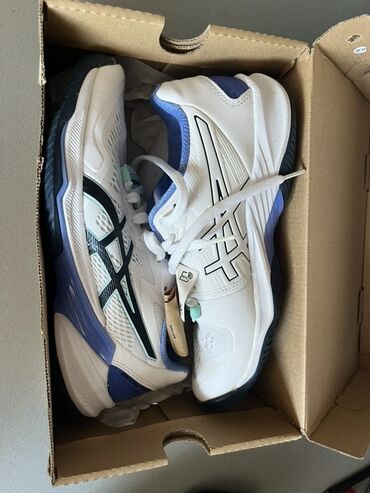 ccc ženske gležnjače: Asics, 38, bоја - Bela