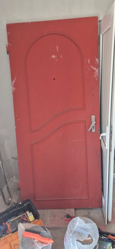 qapi kalonkasi: İşlənmiş Giriş qapısı With peephole, Zəmanətsiz, Ünvandan götürmə