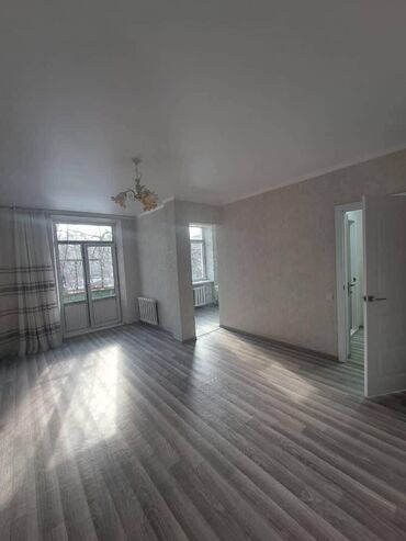 Продажа квартир: 1 комната, 28 м², Хрущевка, 2 этаж, Евроремонт