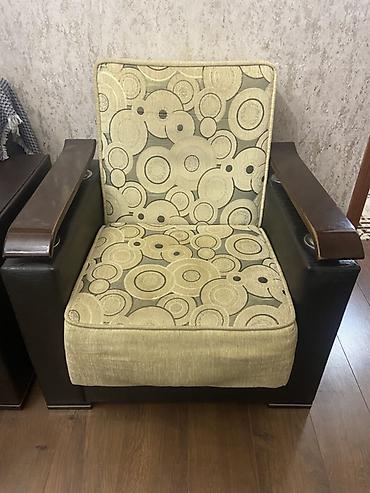 Мебель для дома: 1 Divan 2 Kreslo satilir
Divan 206 sm
Kreslo 85 sm — 3