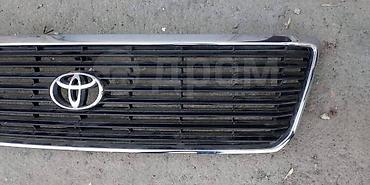 celsior: Решетка радиатора Toyota 1999 г., Б/у, Оригинал — 2