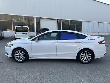 ford fujin: Ford Fusion sedan - Korpus: ağ rəng, 4 qapı, liftback üslublu arxa — 3