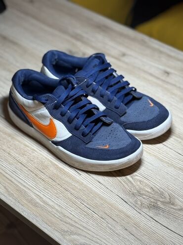 спирулина бишкек цена: Мужские кроссовки, 41, Nike, Б/у, цвет - Синий
