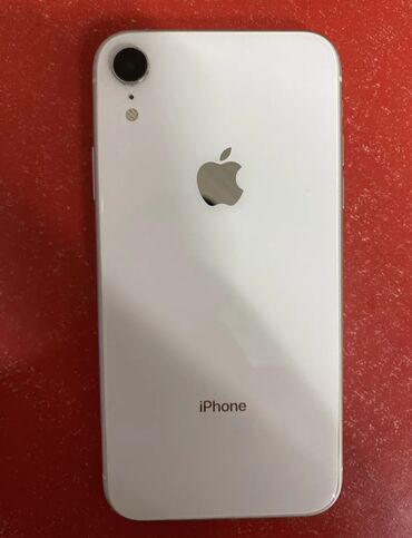 малинкий телефон: IPhone Xr, Б/у, 128 ГБ, Белый, Зарядное устройство, 80 %
