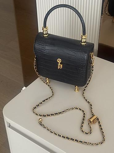 Qara Charles & Keith brendinə məxsus qadın çantası – zəncirli — 1