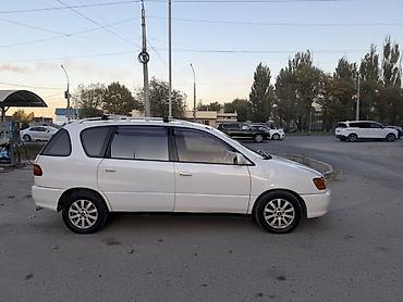 mini v: Toyota Ipsum: 2001 г., 2 л, Автомат, Бензин, Минивэн — 6