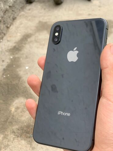 Apple iPhone: IPhone X, Б/у, 64 ГБ, Черный, 76 %