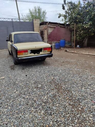 diffuser satisi: VAZ (LADA) 2107: 1.6 l | 1983 il 46583 km Sedan