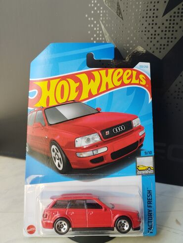 audi 80 19 td: Hot Wheels '94 Audi Avant RS2 HW Factory Fresh 9/10 Uzun kart