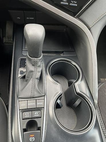 Продажа авто: Toyota Camry: 2020 г., 2.5 л, Автомат, Гибрид, Седан — 9
