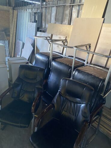 Игровые кресла: Игровое кресло, Б/у, Без колесиков, цвет - Черный, Экокожа — 8