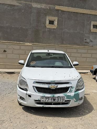 2107 ehtiyyat hisseleri: Chevrolet Cobalt sedan – ağ rəng, 4 qapı, ön ötürücülü. - Sürətlər — 4