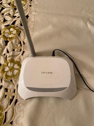 mifi modem: Az işlənib əla veziyyetdədir. Cox kompakt modemdir. Ehtiyac yoxdu