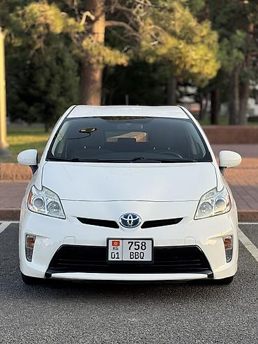 byd e9 1: Toyota Prius: 2015 г., 1.8 л, Вариатор, Гибрид, Седан — 2
