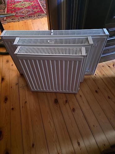 черный пол: Panel tipli su radiatorları (3 ədəd) - Material: Polad, ağ rəng - — 1