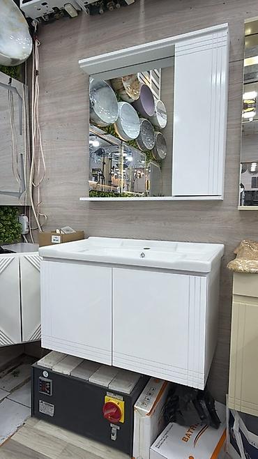 hamam dizaynlari: Hamam otağı üçün müasir mebel dəsti – lavabo altlığı və güzgülü dolab — 4