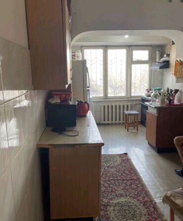 Продажа квартир: 3 комнаты, 70 м², Индивидуалка, 2 этаж, Старый ремонт