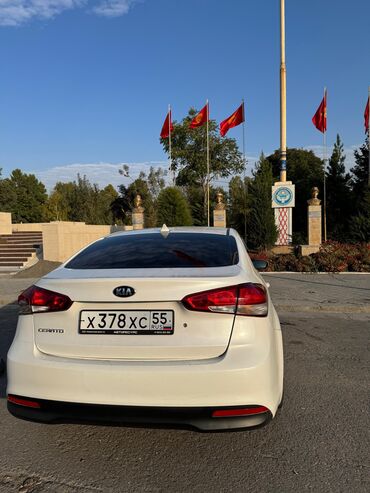 Kia: Kia Cerato: 2018 г., 1.6 л, Автомат, Газ, Седан