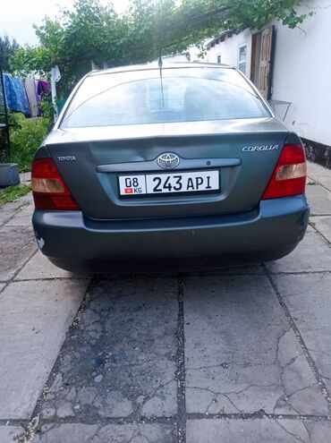Toyota: Toyota Corolla: 2002 г., 1.6 л, Механика, Газ, Седан