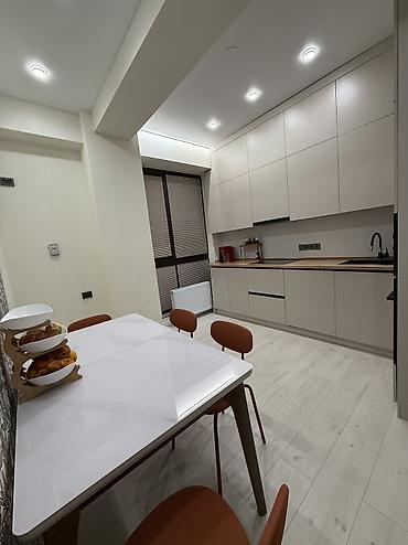 Новостройки от застройщика: Построен, Элитка, 3 комнаты, 155 м² — 9
